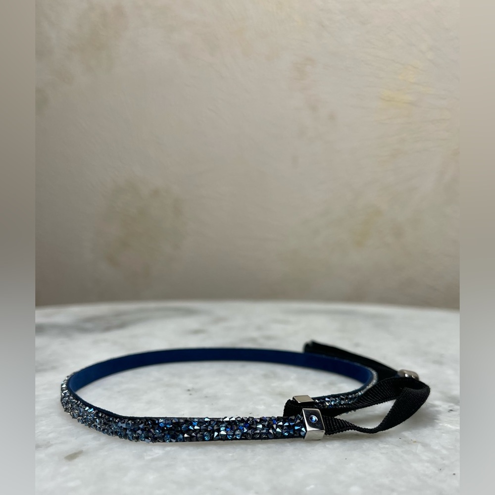 NWT Swarovski Crystal Dust Necklace